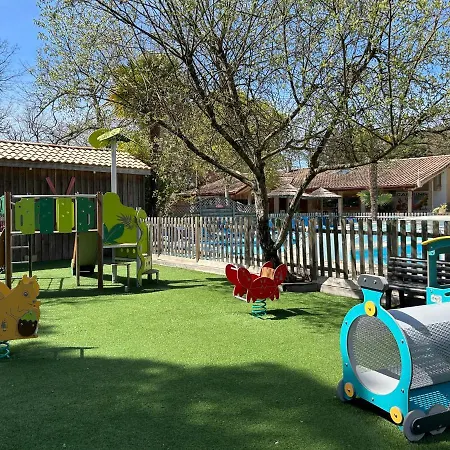 Mobile Premium 30m² 2 Кемпинг *